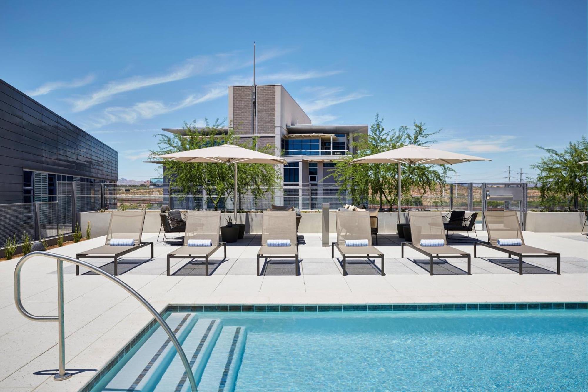 Ac Hotel By Marriott Phoenix Tempe/Downtown Exterior foto